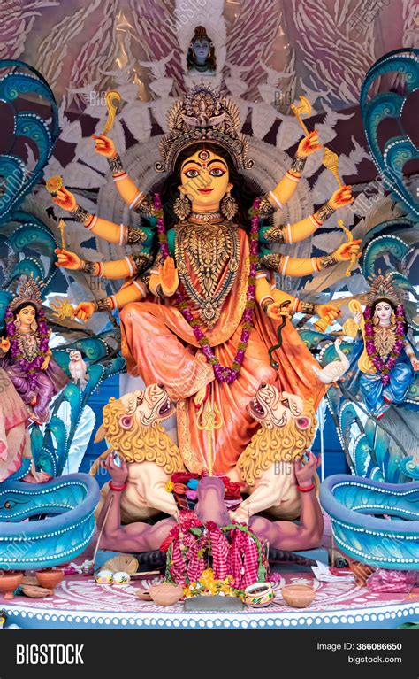 Goddess Durga Idol Image & Photo (Free Trial) | Bigstock