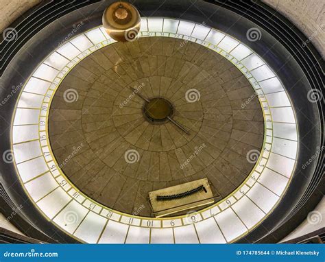 Foucault Pendulum Showing Earth S Rotation Editorial Stock Image