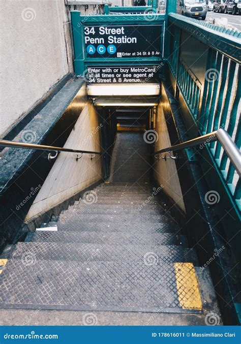 New York, Usa - March 18 2017: One of the Entrances Down To Subway ...