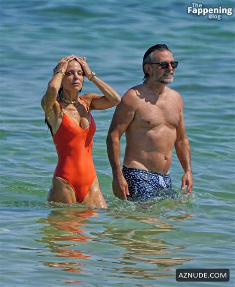 Bethenny Frankel Sexy Spotted Flaunting Her Sultry Figure In A Hot Swimsuit At Saint Tropez
