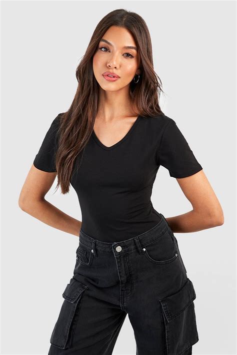 Black Basic Short Sleeve V Neck Bodysuit Boohoo Uk