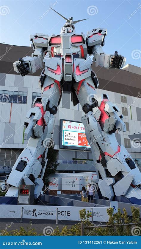 Unicorn Gundam Statue Life Size Standing Front Of Diver City Plaza