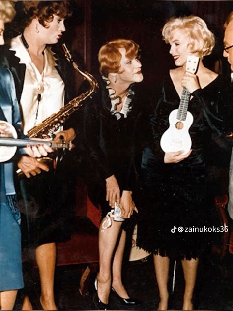 Behind The Scene Photos Some Like It Hot Starring Marilyn Monroe Artofit