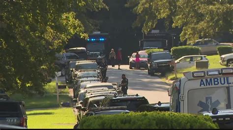 Man Arrested After 3 Hour Standoff With Dekalb County Swat