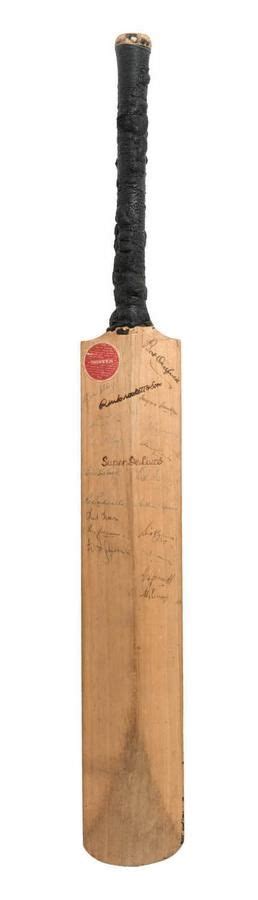 Signed Australian Cricket Bat By 18 Legends Sporting Cricket