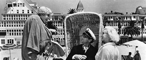Watch Some Like It Hot On Netflix Today NetflixMovies
