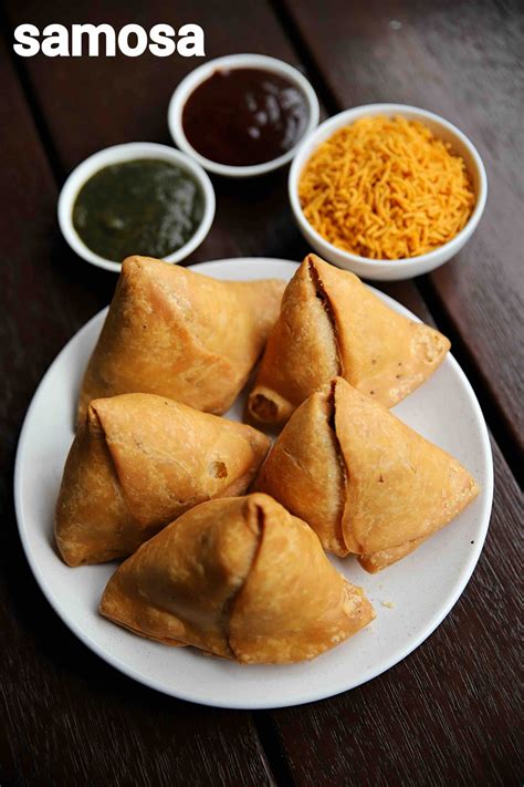 समोसा रेसिपी Samosa In Hindi समोसा कैसे बनायें आलू समोसा बनाने की विधि