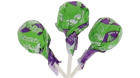 Every Tootsie Pop Flavor Ranked Worst To Best