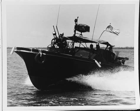 K 31134 Us Navy River Patrol Boat Pbr