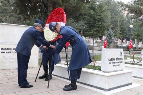 Sabiha Gökçen mezarı başında anıldı