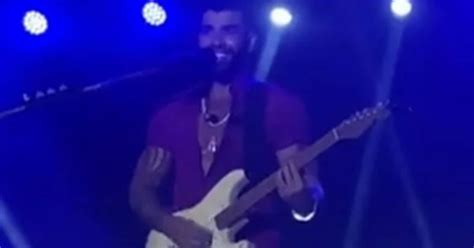 Gusttavo Lima Viraliza Declara O Durante Show Quase Um Prazer