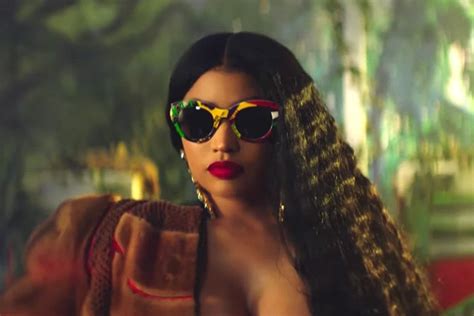 Watch Nicki Minaj S New Video For Megatron Rap Up Scoopnest