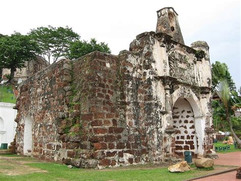 Benteng A Famosa Wisata Sejarah Di Melaka Medisata