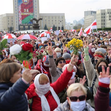 Der Protest Der Frauen In Belarus Niedergeschlagen Aber Nicht