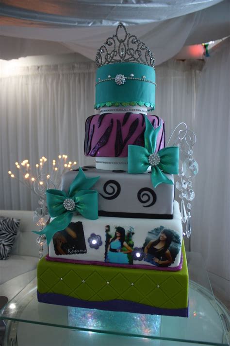 17 Best images about Quinceanera cakes on Pinterest | Quinceanera cakes, Whipped icing and Sweet ...