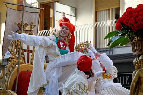 Carnival of Ivrea (Battle of the Oranges)