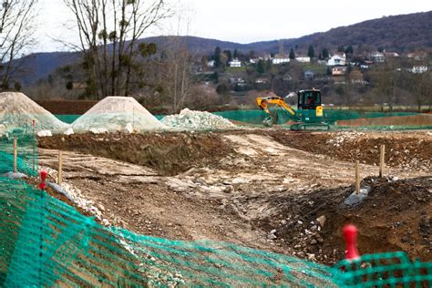 Infrastructure Besançon la piscine de Chalezeule en cours de