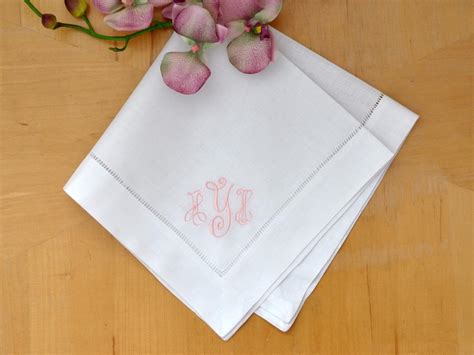 Set Of Monogrammed Linen Dinner Napkins W Initials Font B