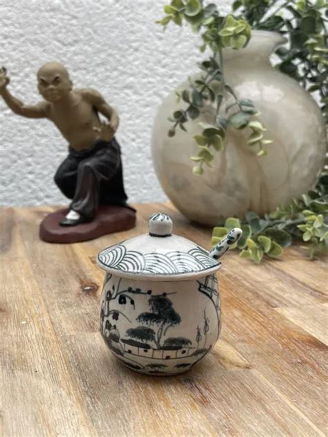 Ancien Pot Couvercle Sucrier En Porcelaine Origine Vietnam Eur