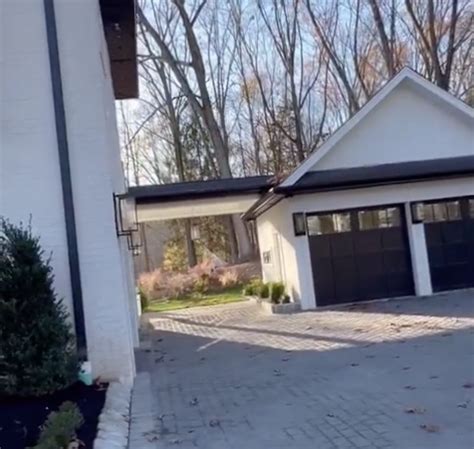 Photos Rhonj Star Melissa Gorga Shows Inside New Mansion