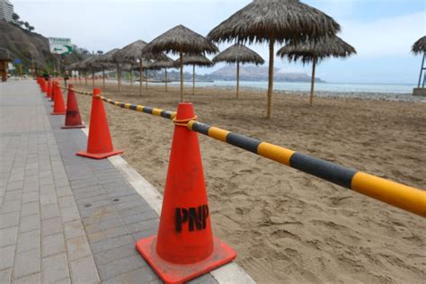 Minsa Anuncia Cierre De Playas Para El De Diciembre Y De Enero