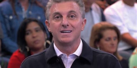 Luciano Huck para o Domingão e fala sobre as eleições