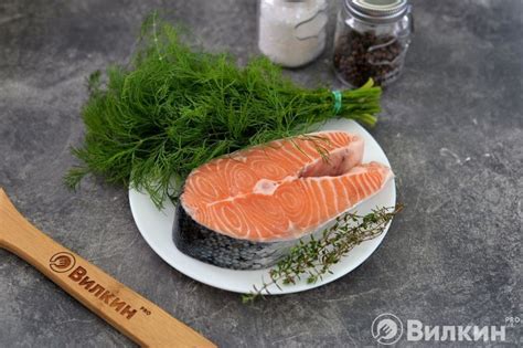 Стейк форели в духовке - рецепт с фото пошагово