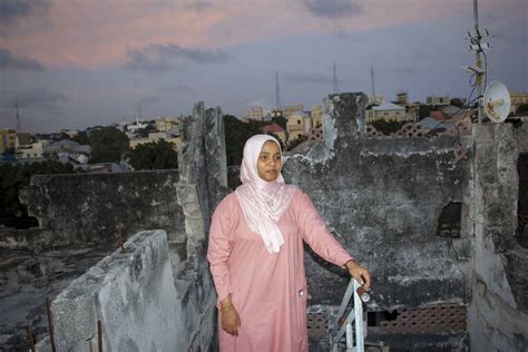 In Somalia A Rare Female Artist Promotes Images Of Peace West Hawaii