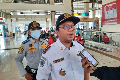 Puncak Arus Mudik Di Terminal Pulo Gebang Diprediksi Pada 18 19 April