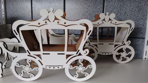 Carruagem Cavalo Realeza Mdf Branco Elo