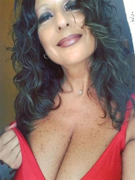 Milfs And Wifes Porn Pic