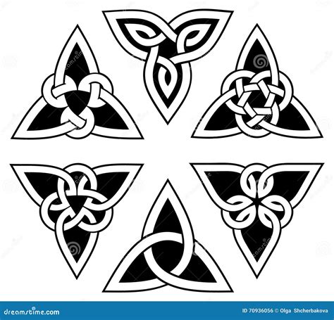 Celtic Trinity Knot Linear Triquetra Symbol Three Parts Unity Icon