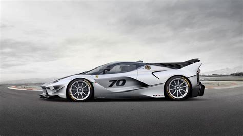 Ferrari FXX K Evo Debuts With More Aero, Less Weight