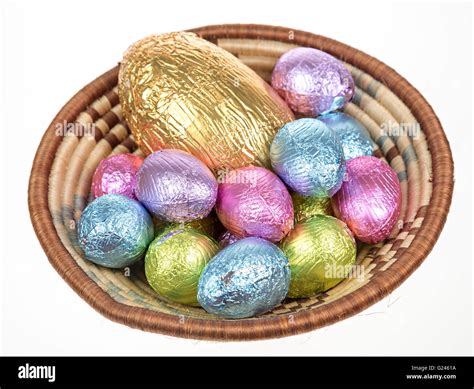 Foil Wrapped Chocolate Easter Eggs In Bowl Stock Photo Alamy