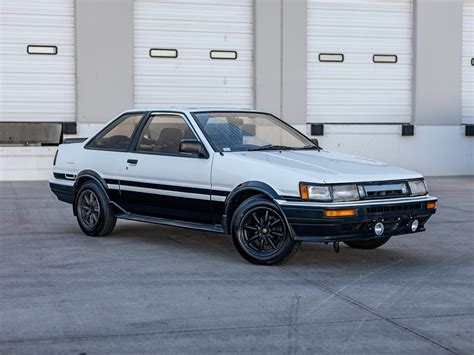 Toyota Corolla Levin Ae86 Gtapex Premium 1983