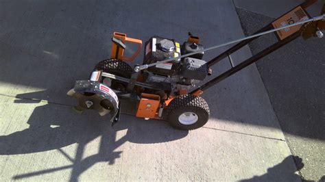 Gas Lawn Edger – Warroad Rentals