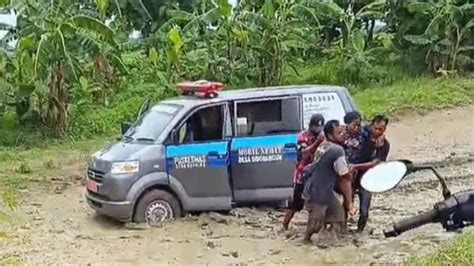 Mobil Kesehatan Berpenumpang Bayi Dan Ibu Habis Melahirkan Ini