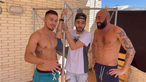 Le beau Thiago DASILVA défoncé par Gianni MAGGIO video porno gay Crunchboy