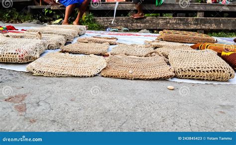 Noken Bag Craftsmen at Sanggeng Market, Manokwari, West Papua. Stock ...