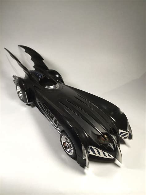 Batmobile de la película "Batman & Robin" (1997) AMT 1/25 | Miniaturas