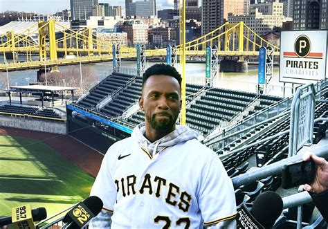 Andrew Mccutchen Reconnects With Pirates Fans Discusses How Much He