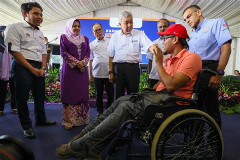 Tempat Untuk Generasi Muda Felda Belajar Tvet Ahmad Zahid