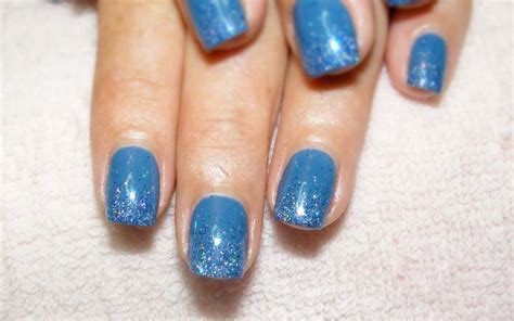 Shellac In Blue Rapture With A Custom Glitter Fade Shellac Nail