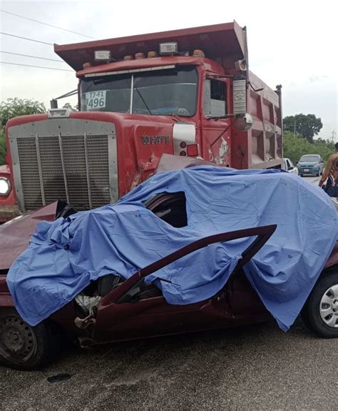 Registran fuerte accidente automivilistico en Sergio Butrón Casas