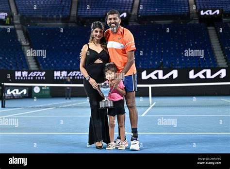 Melbourne Australie 27th Jan 2024 Rohan Bopanna With His Wife