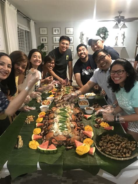 Filipino Boodle Fight Kue