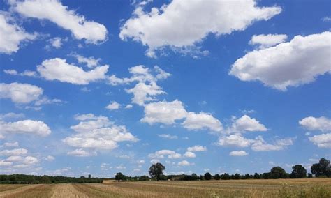 Entre Nuages Et Claircies Quelles Tendances M T O Cette Semaine En