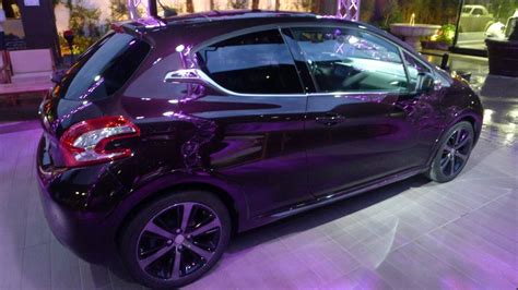 Peugeot 208 Xy Purple Night Party Una Serata In Viola Per Celebrare La