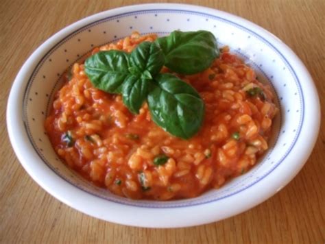 Tomatenrisotto mit Risotto Reis und Gemüsebrühe Rezept mit Bild