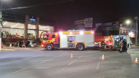 Acidente Entre Dois Carros Deixa Sete Feridos Em Lages